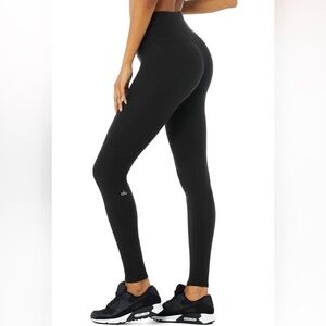 BNWT ALO Yoga high waist micro waffle low key legging